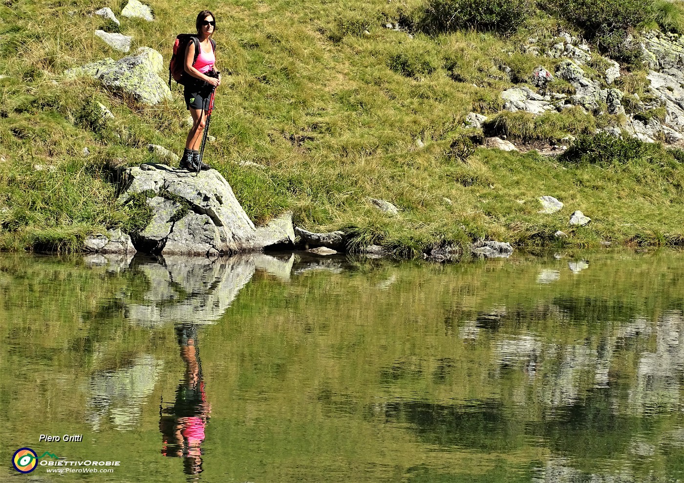 42 Lago di Sopra...specchio d'acqua !.JPG